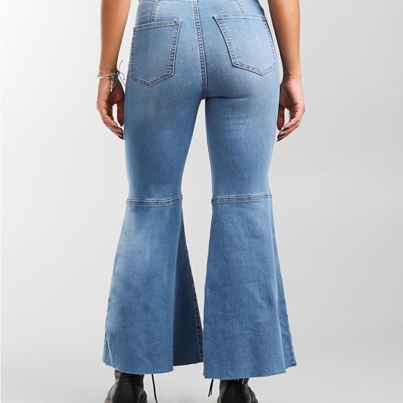 FREE PEOPLE Youthquake High Rise Crop Flare Jeans Denim Size 28 County Concert - Picture 5 of 9